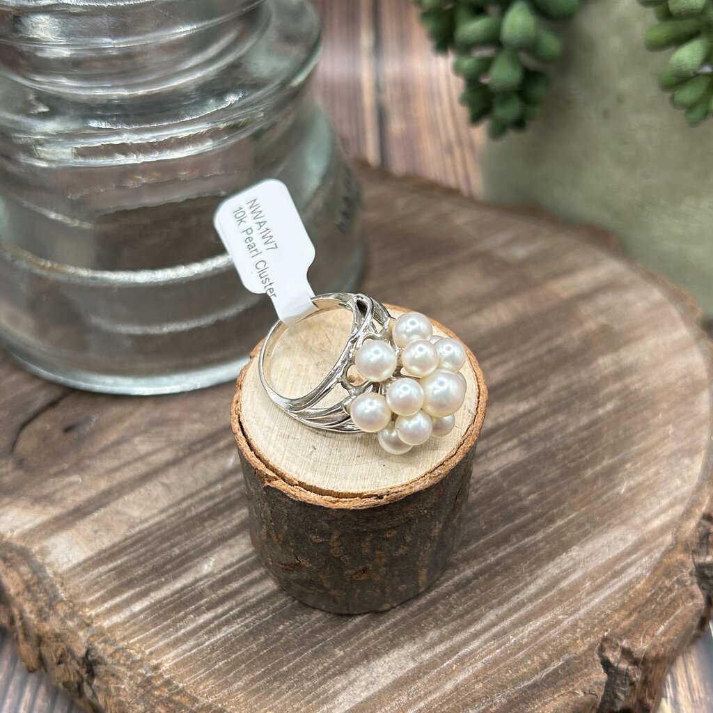 10K Pearl Cluster Ring