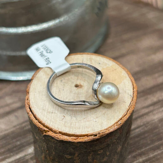 14k Pearl Ring