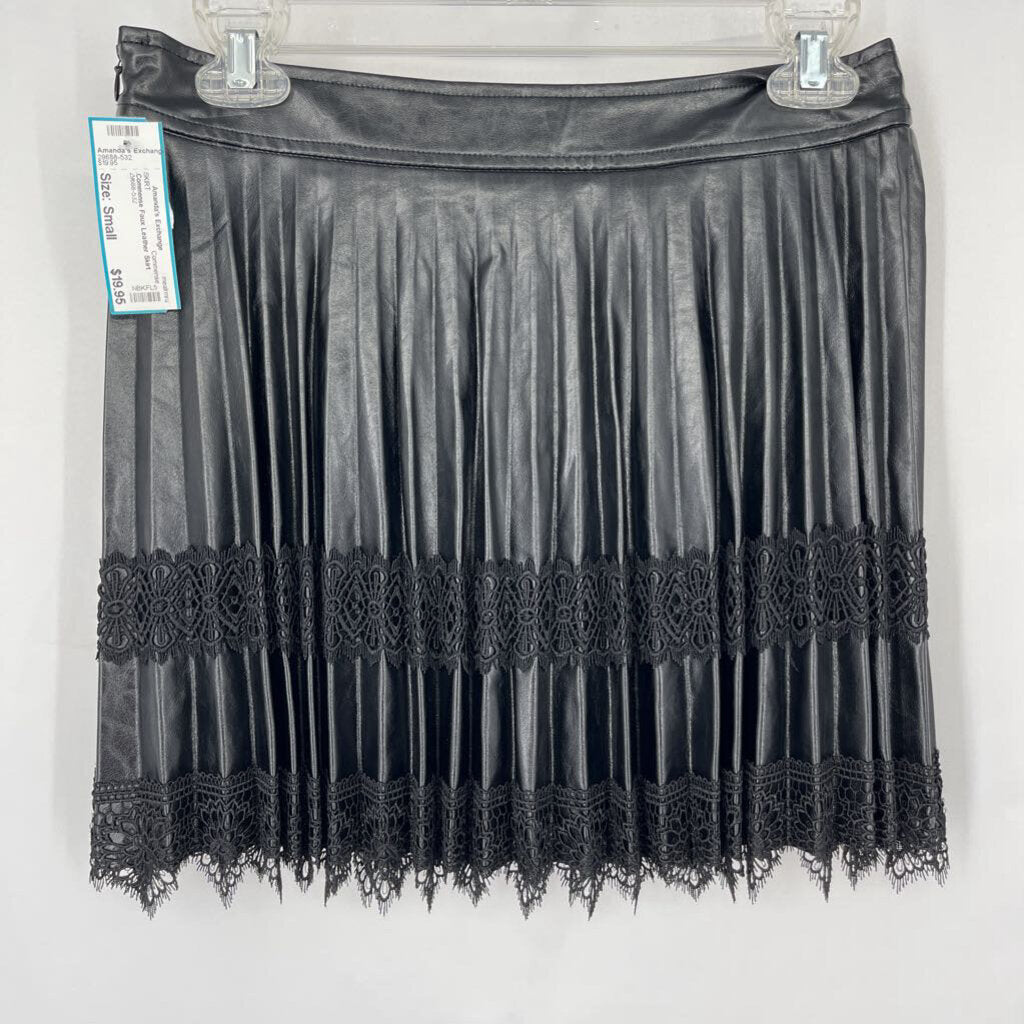 .Commense Faux Leather Skirt