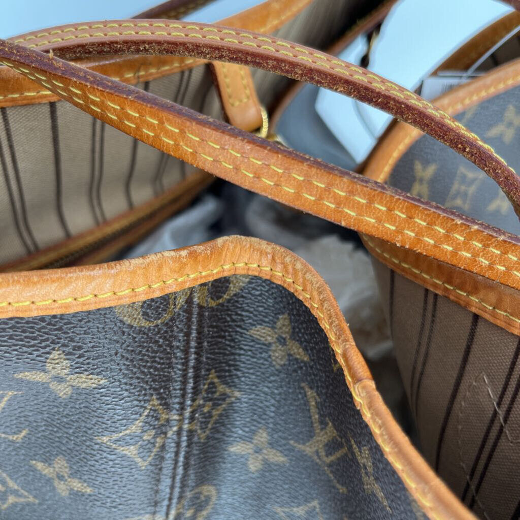Louis Vuitton MM Neverfull Handbag