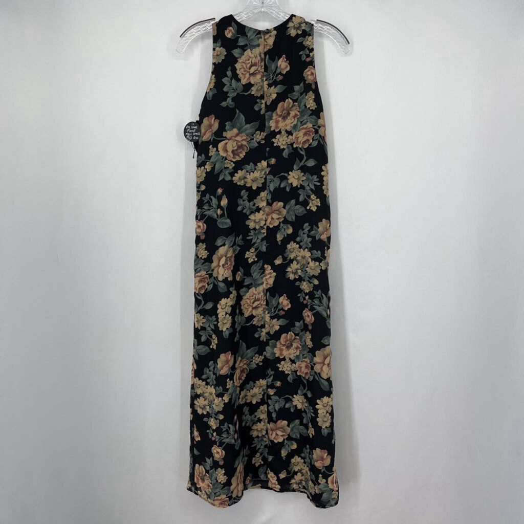 UM & Co. Slvls Dress