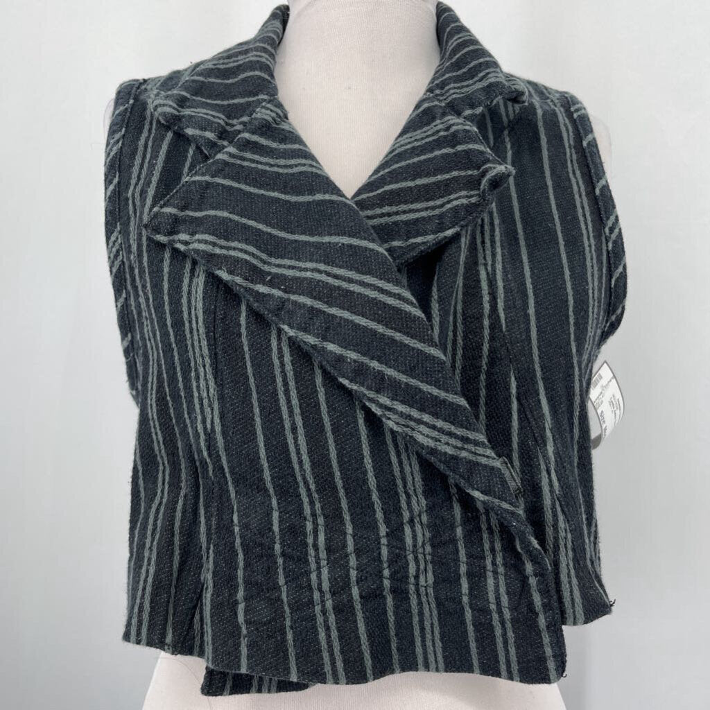 Cyntha Ashby Crop Vest