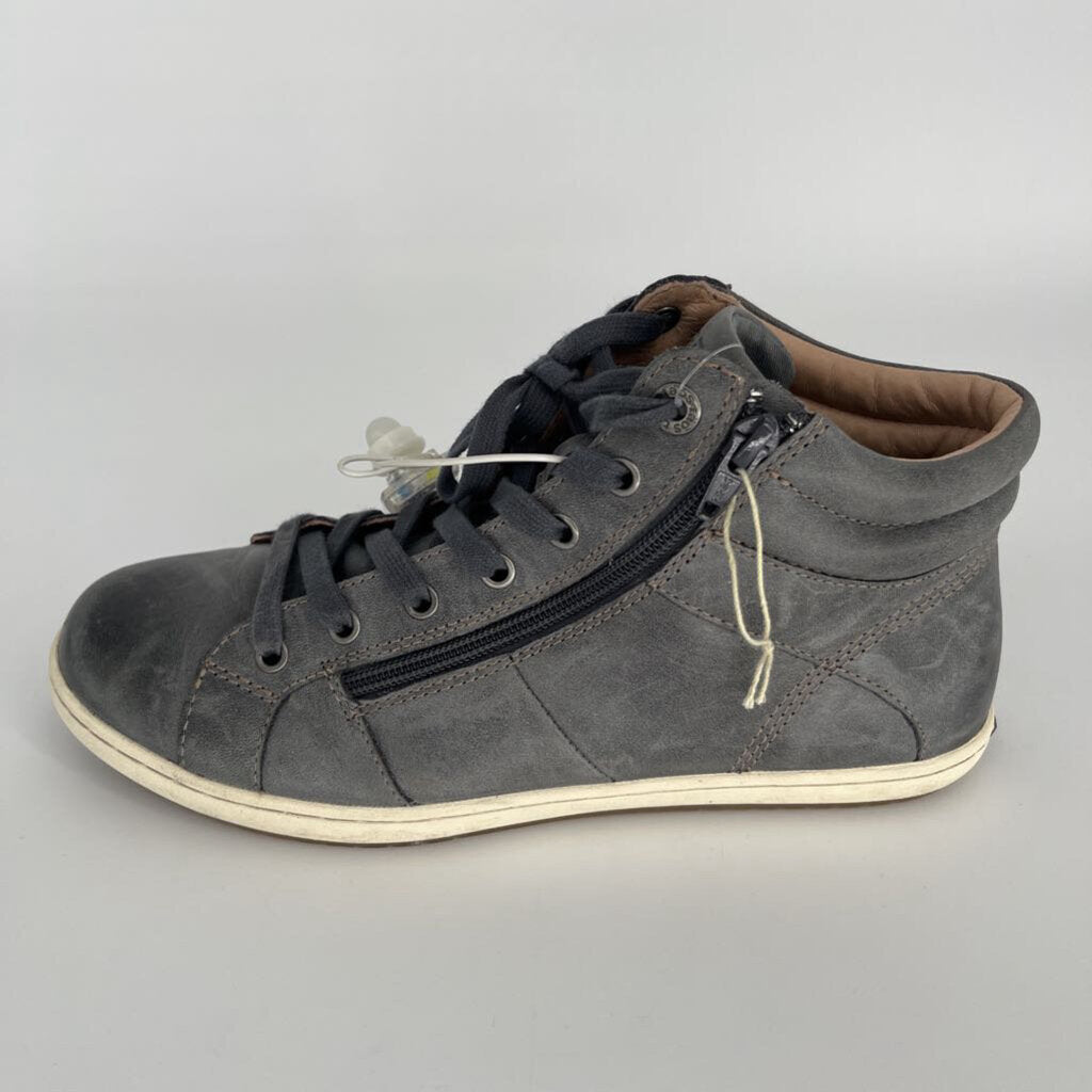 Taos High Top Sneakers