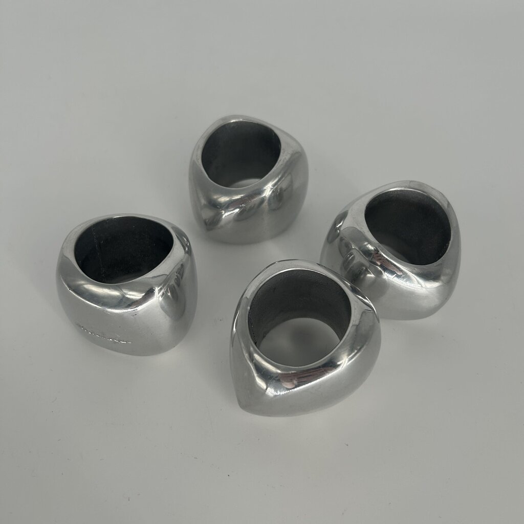 Nambe Napkin Ring Set