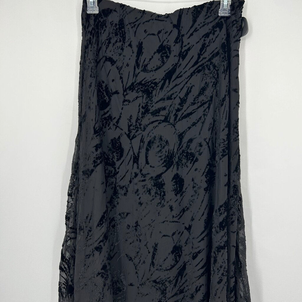 BR Floral Velvet Skirt