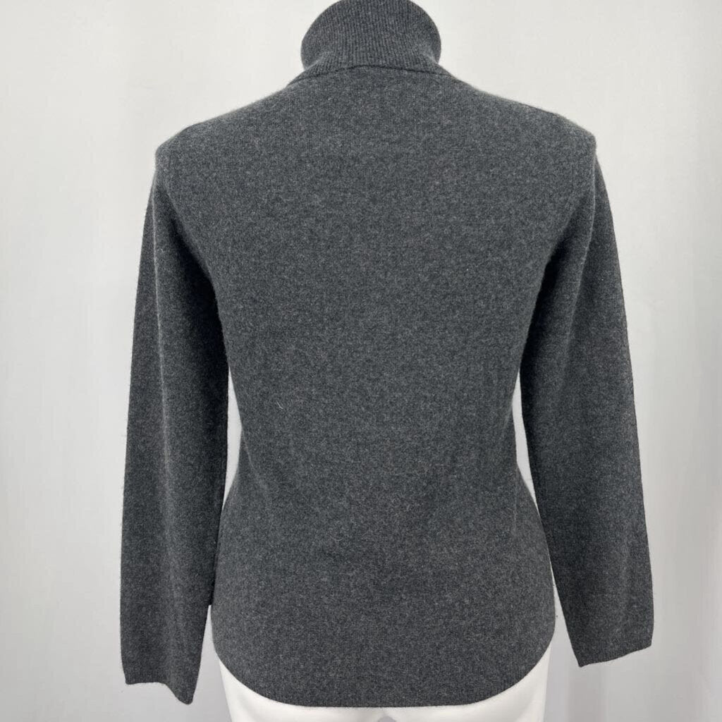 In Cashmere Turtleneck Sweater