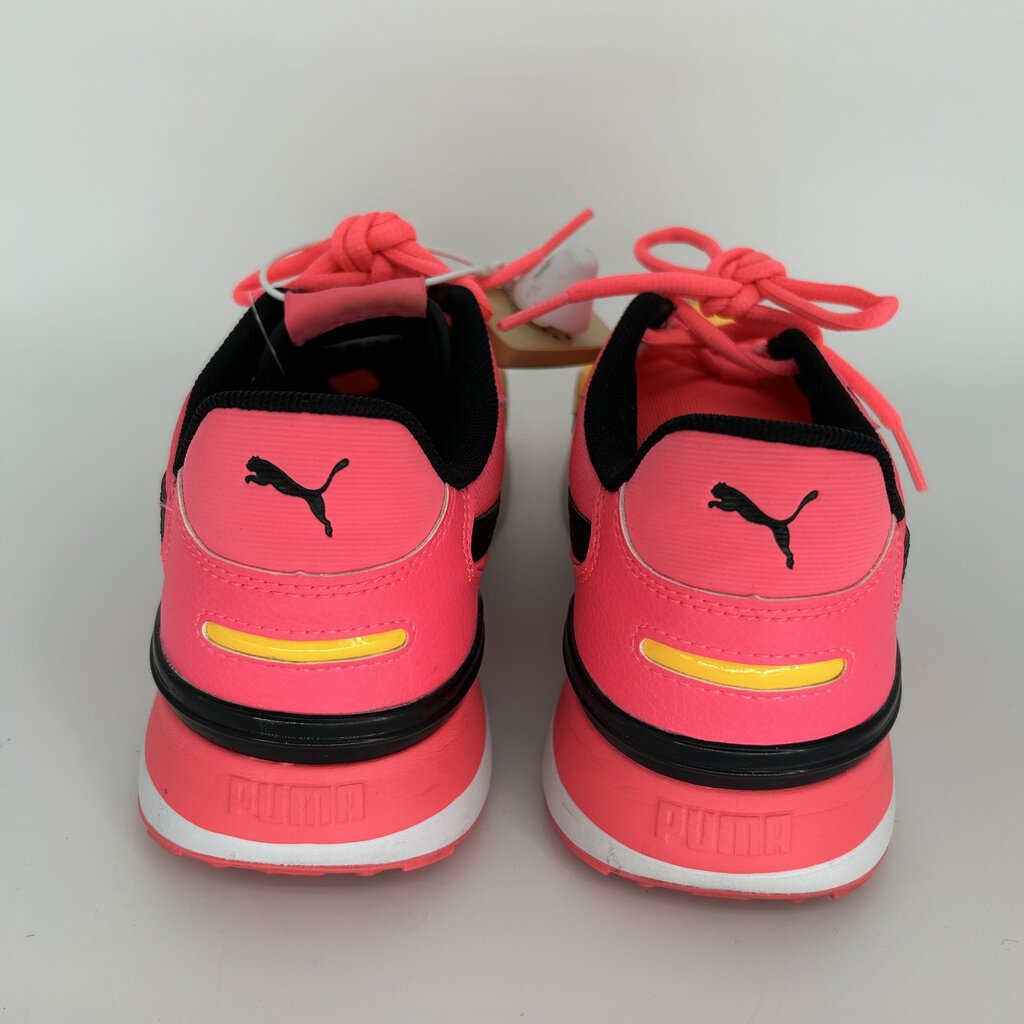 Puma Sneakers