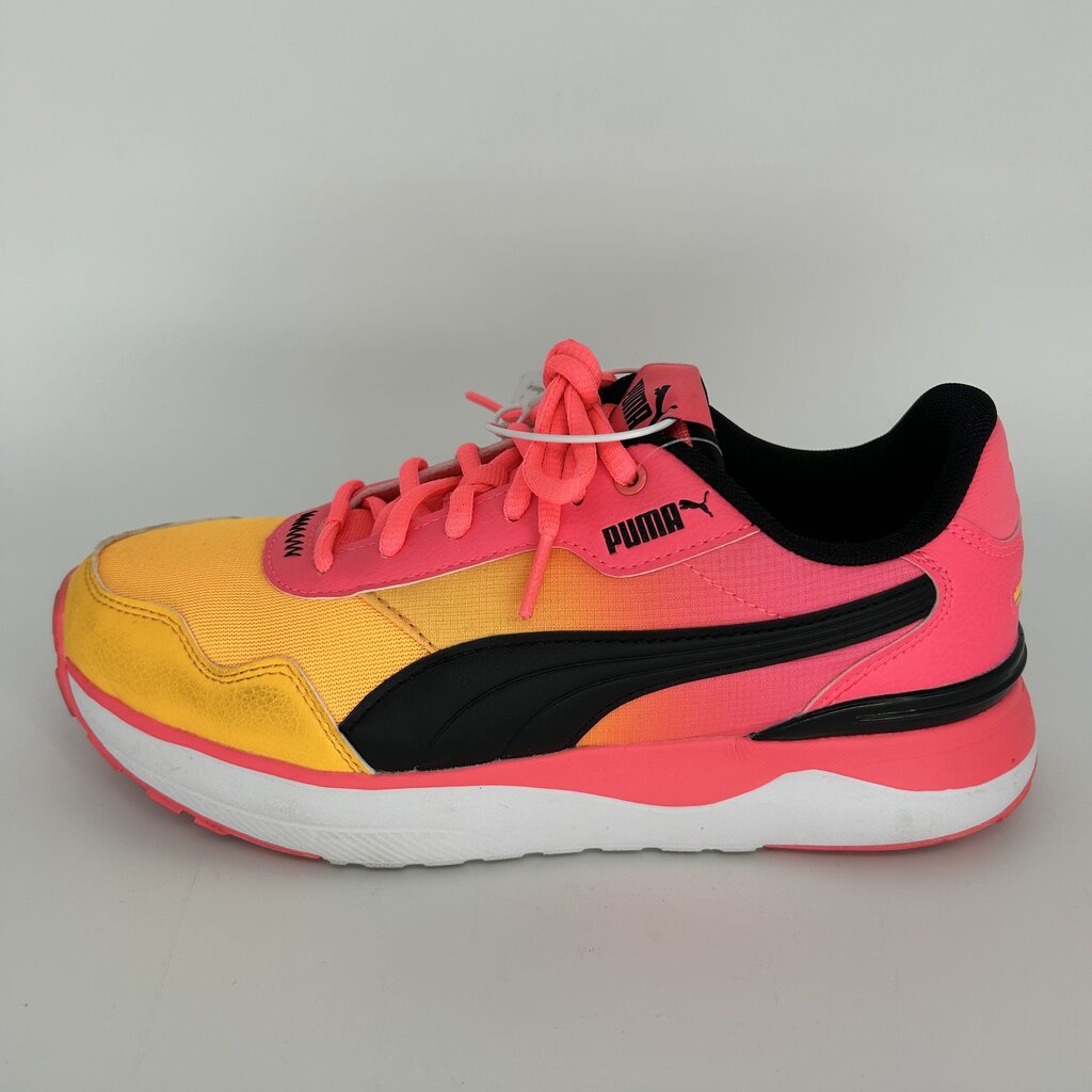 Puma Sneakers