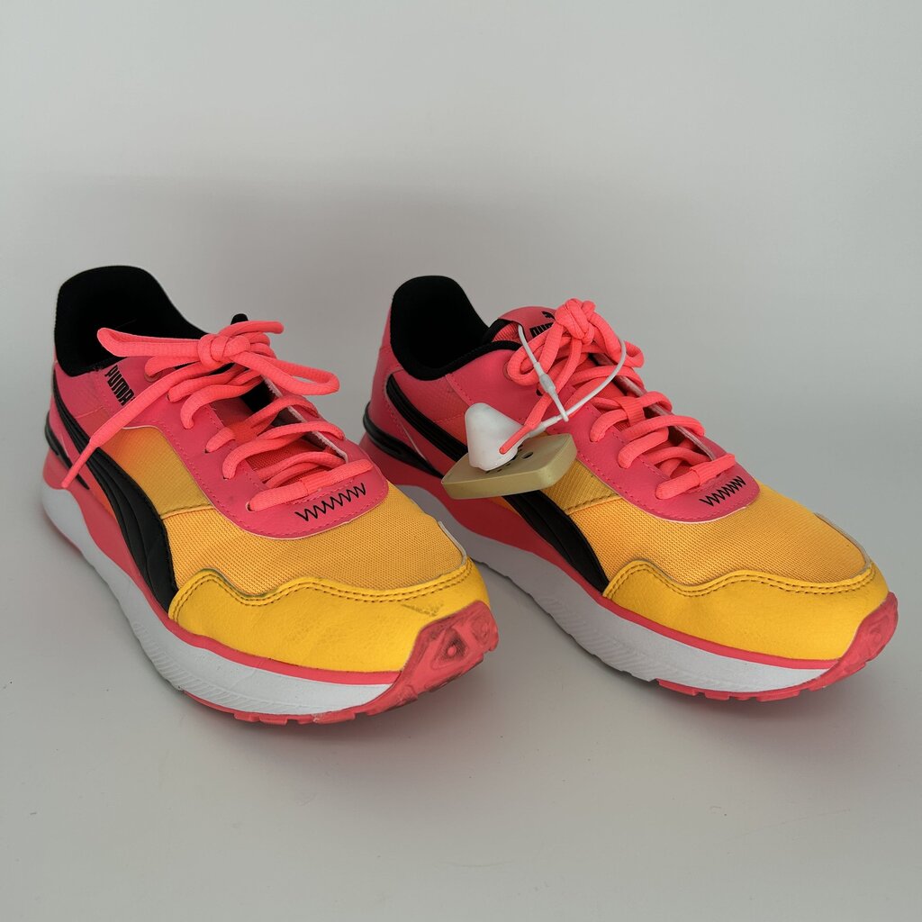 Puma Sneakers
