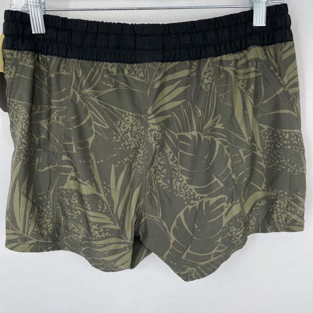 Vuori Shorts