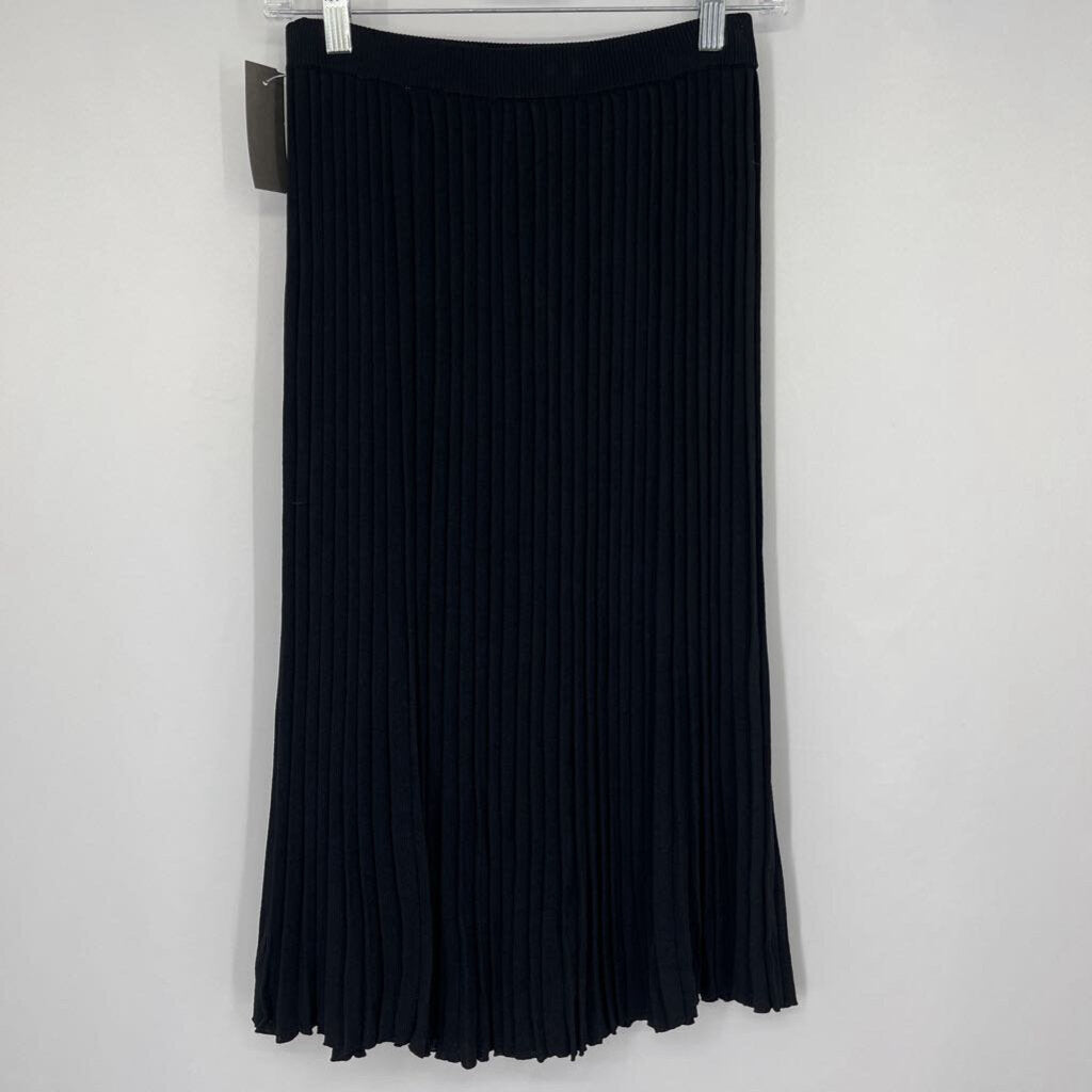 T by Tahari Pleated Skirt