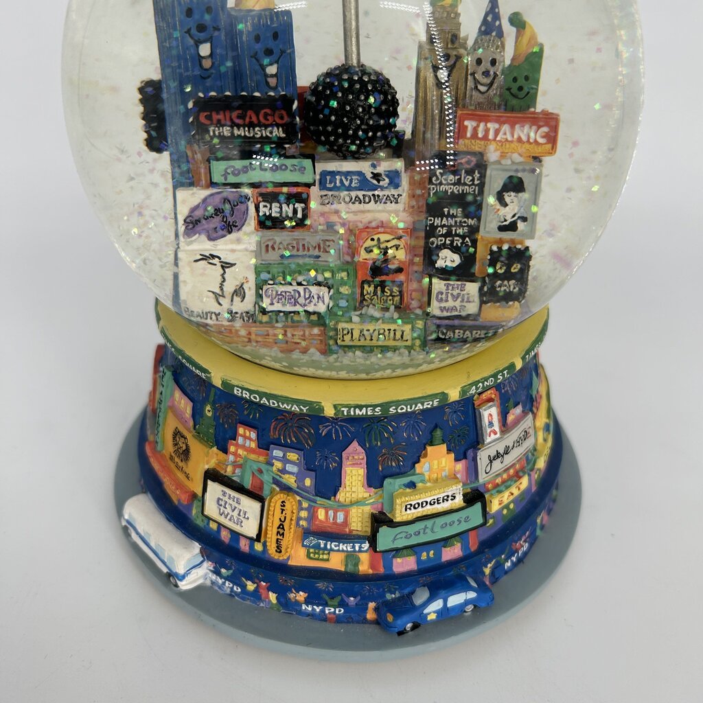 NY Broadway Snow Globe