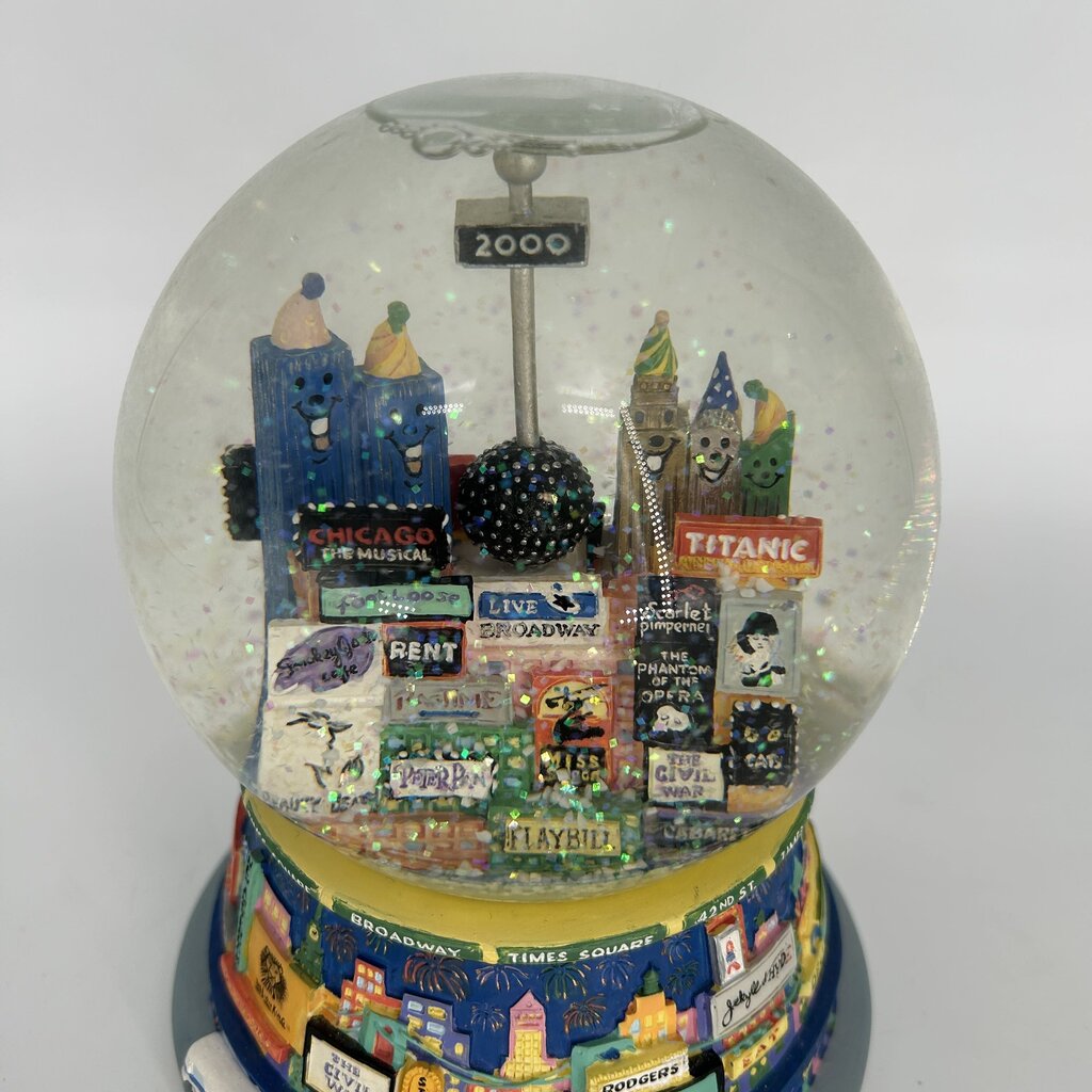 NY Broadway Snow Globe