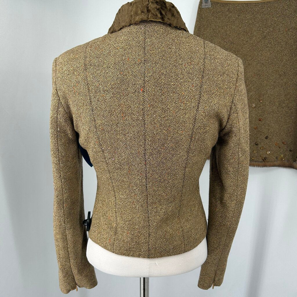 Tahari 2 Pc Tweed Suit