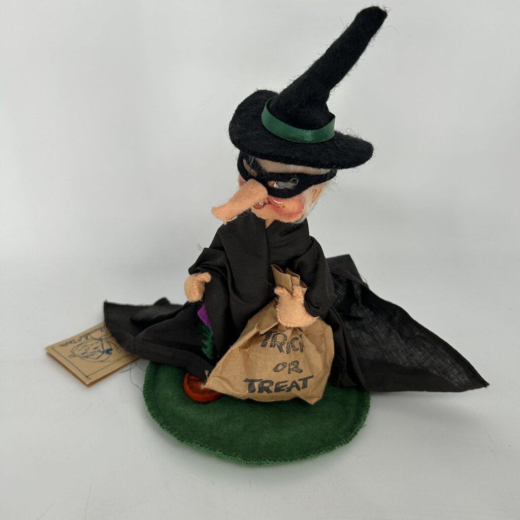Annalee Witch