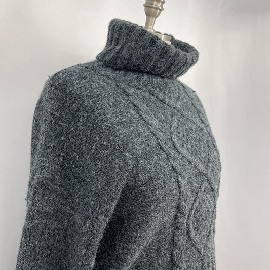 Little Lies Pullover Sweater/Pencil Skirt Set