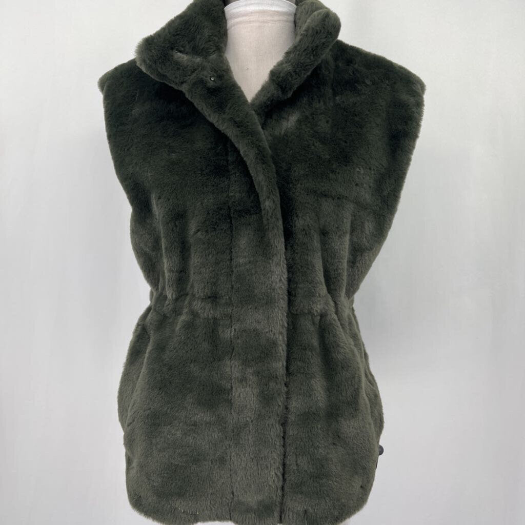Vera Moda Faux Fur Vest
