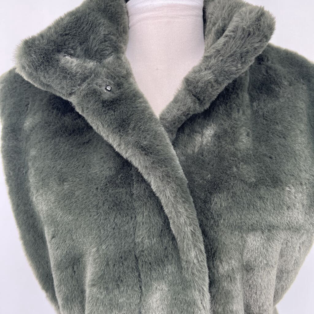 Vera Moda Faux Fur Vest