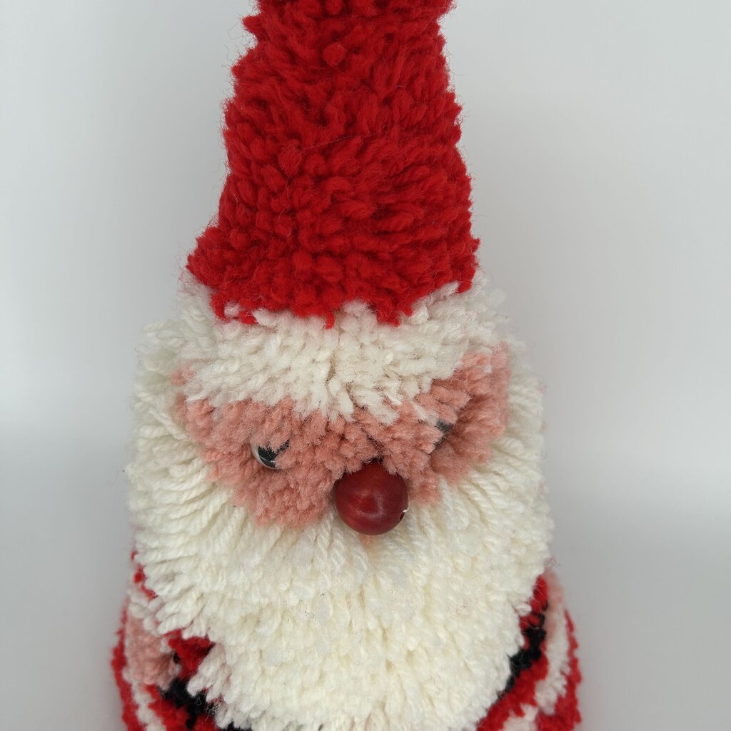 Latch Hook Yarn Santa