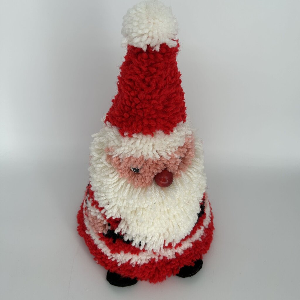 Latch Hook Yarn Santa