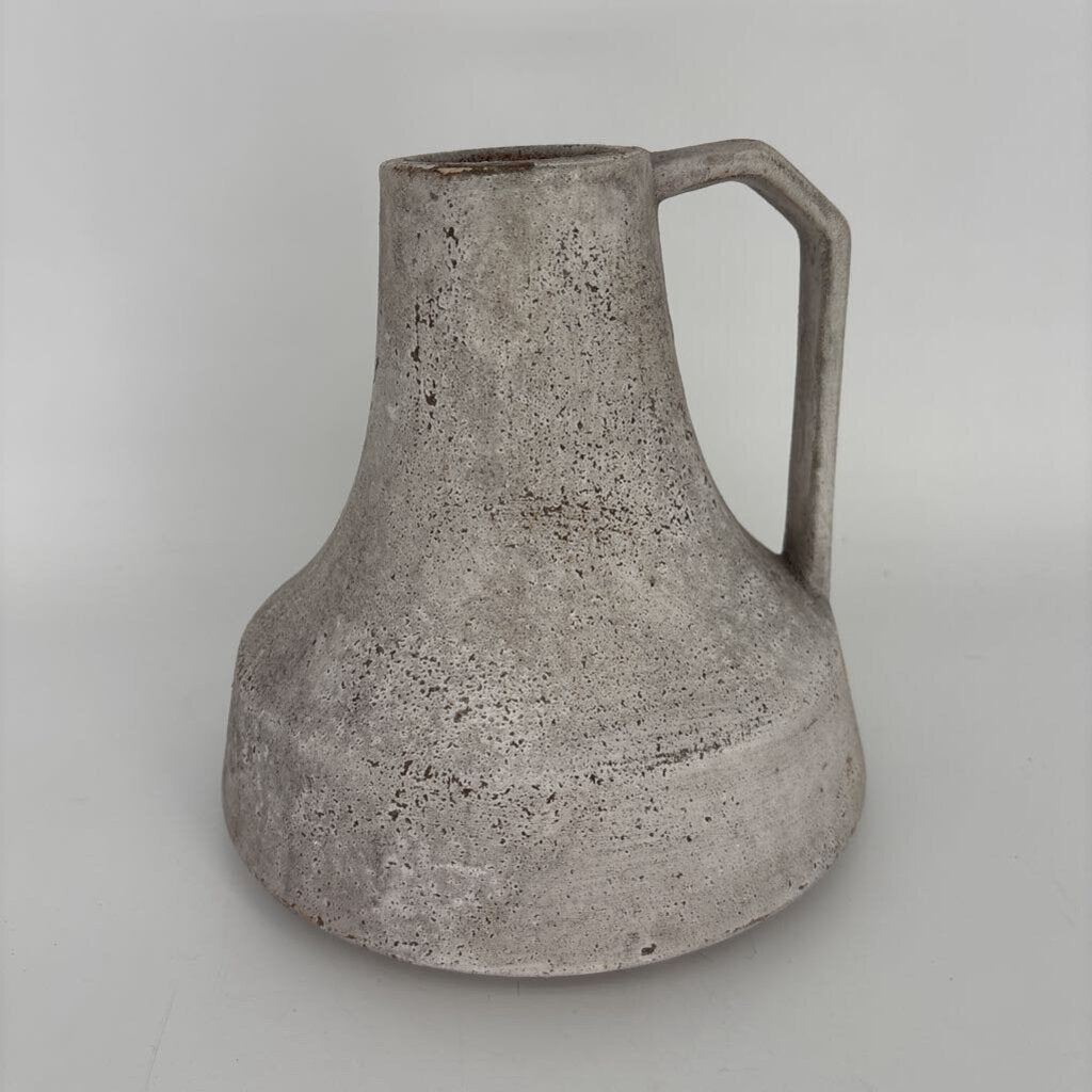 Stoneware Jug w/Handle