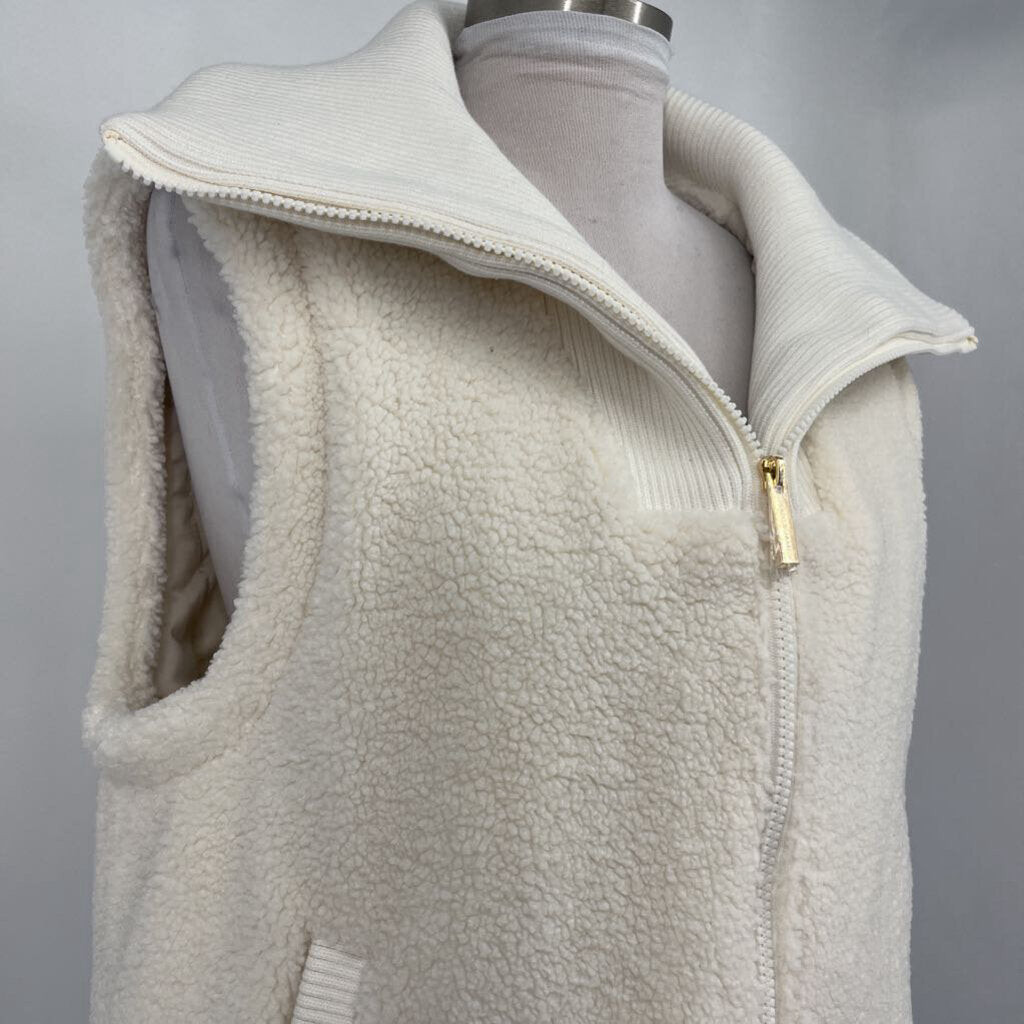 Draper James Sherpa Vest