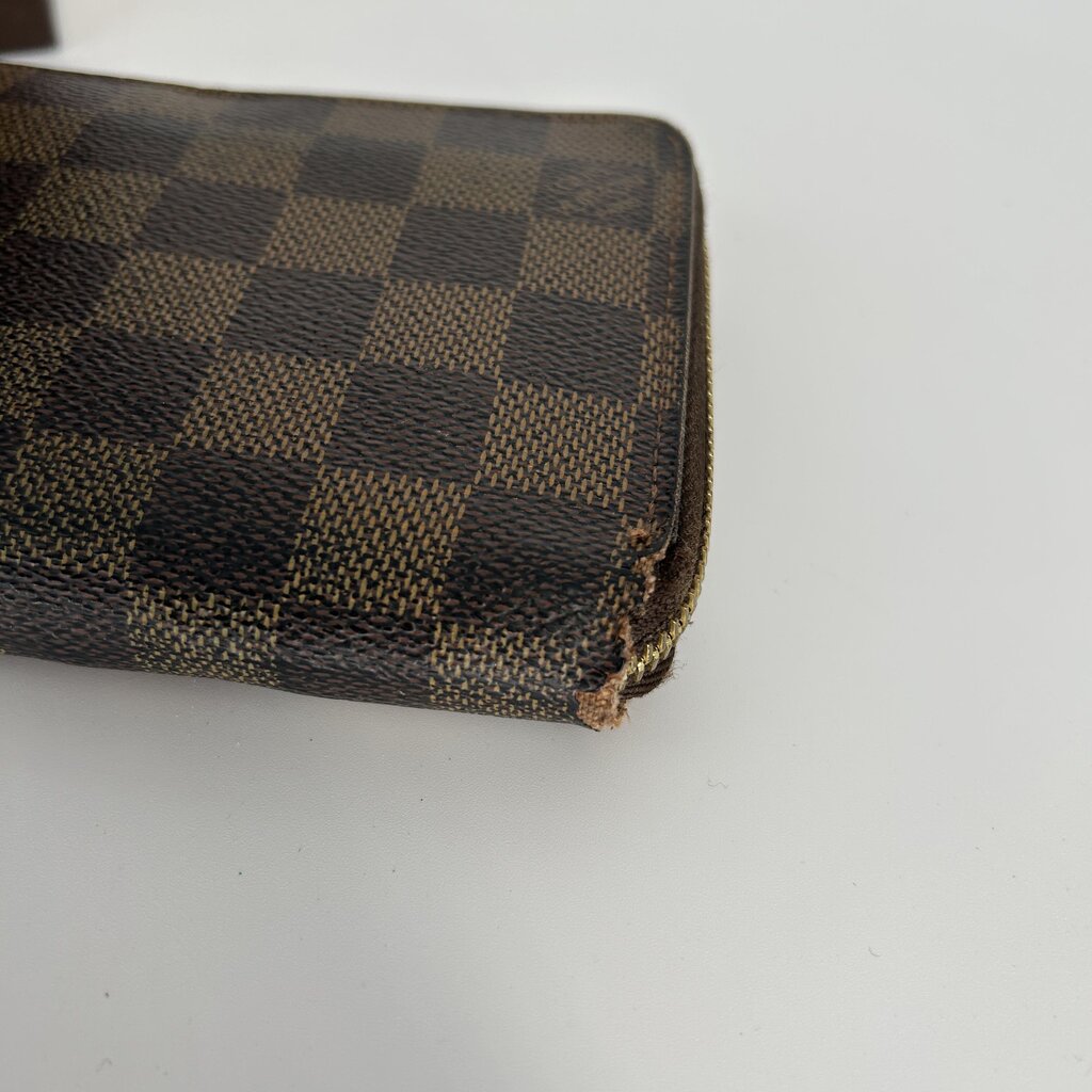 LV Zippy Wallet
